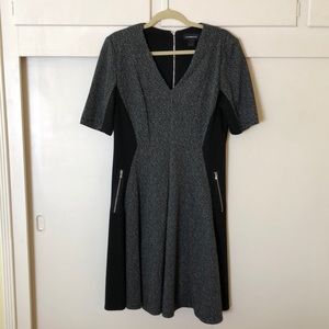 Career dress in mixed material, grey and black